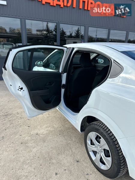 Седан Renault Taliant 2024 в Киеве