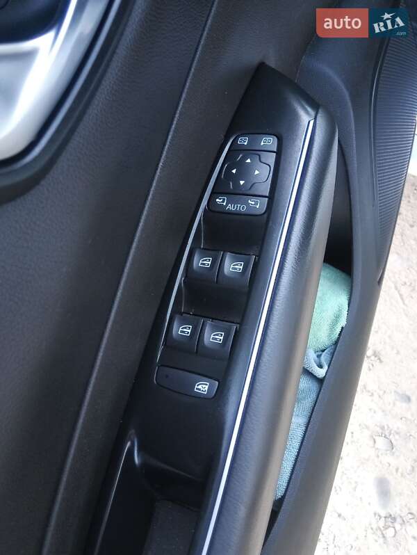 Універсал Renault Talisman 2016 в Хусті