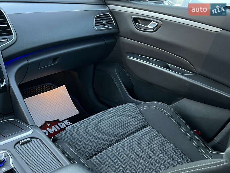 Універсал Renault Talisman 2016 в Чернівцях фото 35 Універсал Renault Talisman 2016 в Чернівцях