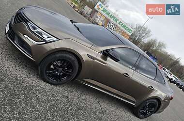 Седан Renault Talisman 2016 в 
