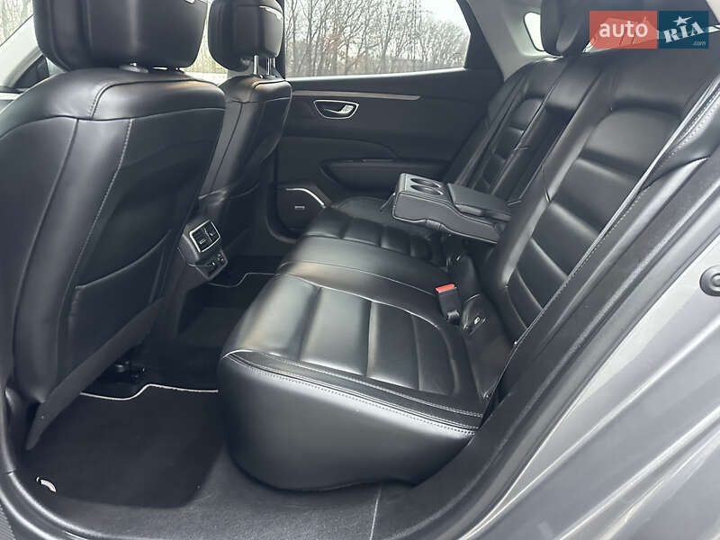 Седан Renault Talisman 2016 в Луцке