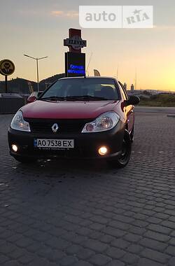 Седан Renault Thalia 2010 в Мукачевому