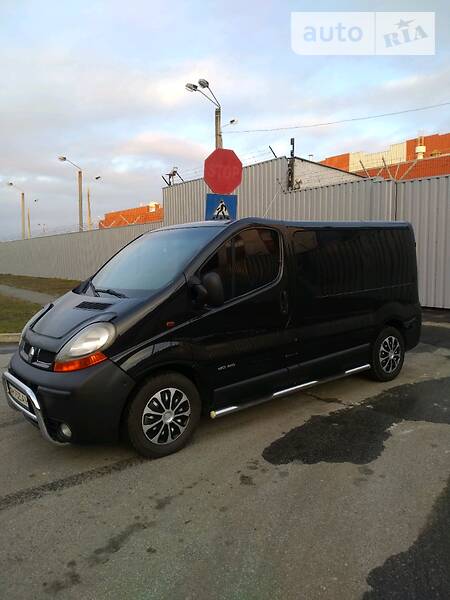 Renault Trafic пасс.