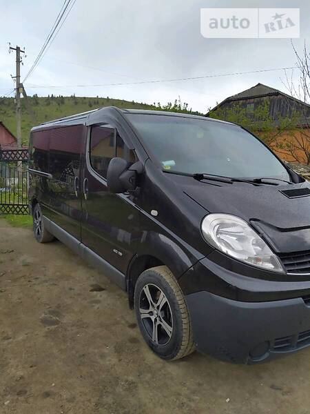 Renault Trafic пасс.