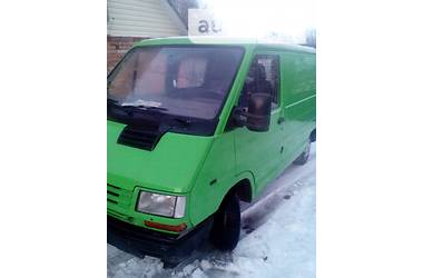 Грузовой фургон Renault Trafic 1995 в Звенигородке