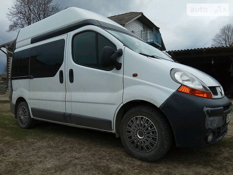 Минивэн Renault Trafic 2005 в Борщеве