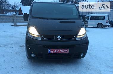 Грузопассажирский фургон Renault Trafic 2005 в Житомире