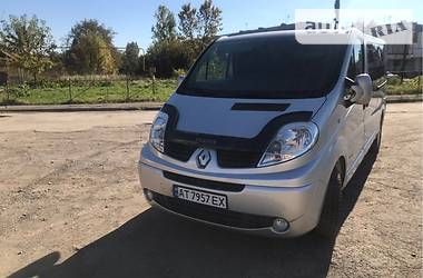 Грузопассажирский фургон Renault Trafic 2012 в Калуше