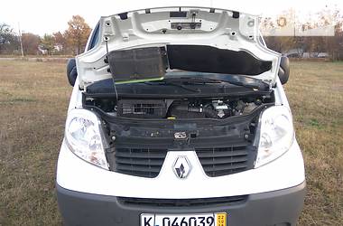 Грузопассажирский фургон Renault Trafic 2014 в Житомире