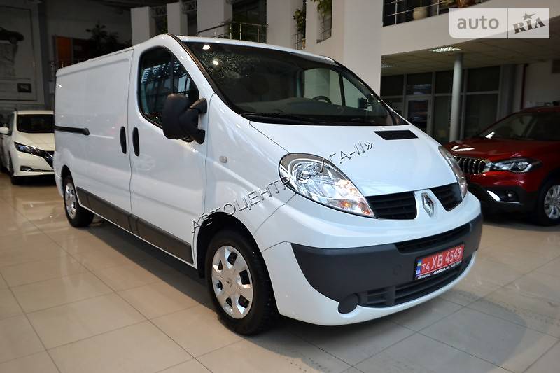 Вантажопасажирський фургон Renault Trafic 2014 в Хмельницькому