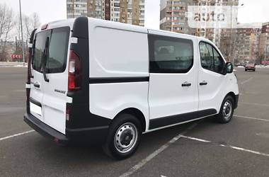 Грузопассажирский фургон Renault Trafic 2015 в Киеве