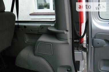 Вантажопасажирський фургон Renault Trafic 2009 в 