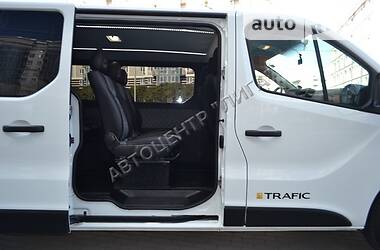 Грузопассажирский фургон Renault Trafic 2015 в Хмельницком