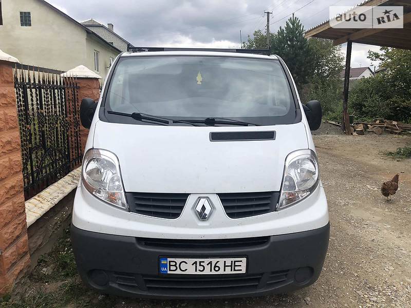 Грузовой фургон Renault Trafic 2013 в Старом Самборе