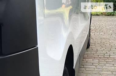 Грузопассажирский фургон Renault Trafic 2016 в Дубно