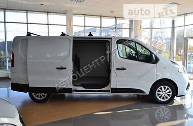 Грузопассажирский фургон Renault Trafic 2015 в Хмельницком