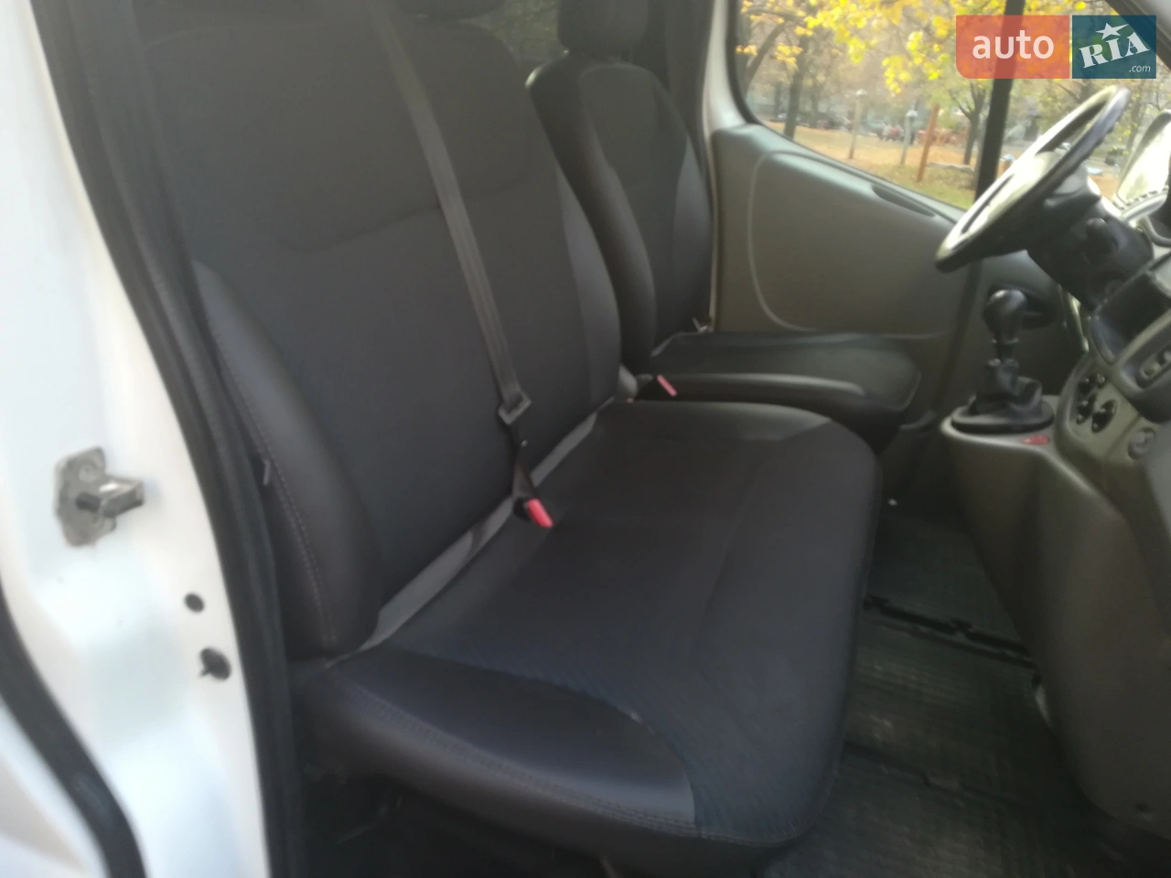 2010 Renault Trafic - мініатюра 11