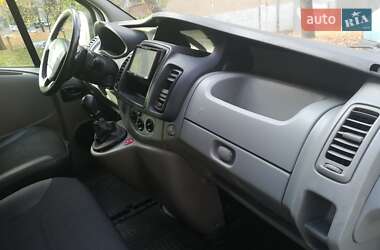Мінівен Renault Trafic 2010 в 