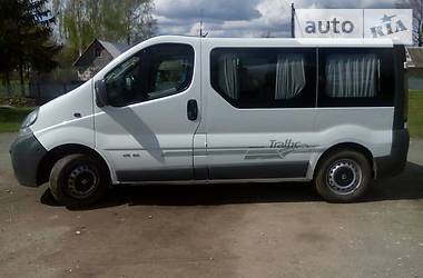 Вантажопасажирський фургон Renault Trafic 2003 в Хмельницькому