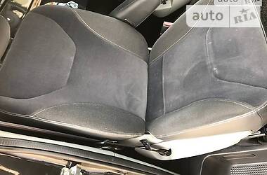 Вантажопасажирський фургон Renault Trafic 2014 в 