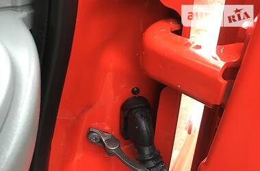 Вантажопасажирський фургон Renault Trafic 2011 в 