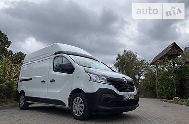 Грузовой фургон Renault Trafic 2016 в Киеве