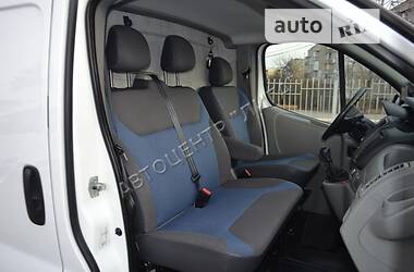 Грузопассажирский фургон Renault Trafic 2013 в Хмельницком