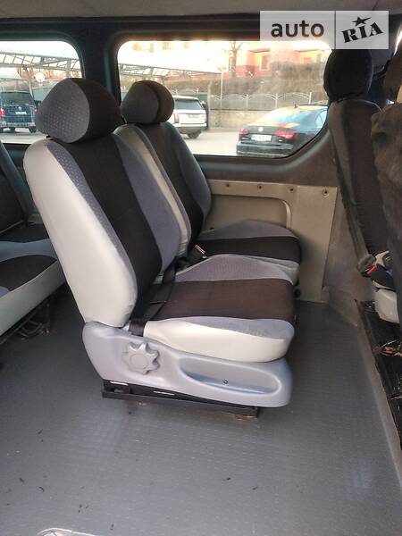 Мінівен Renault Trafic 2009 в Тернополі