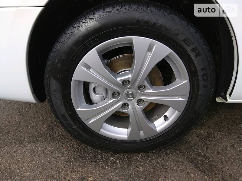 Вантажопасажирський фургон Renault Trafic 2016 в Бердичеві