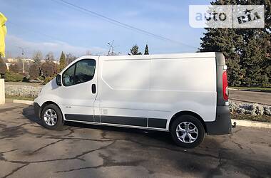 Вантажопасажирський фургон Renault Trafic 2013 в 