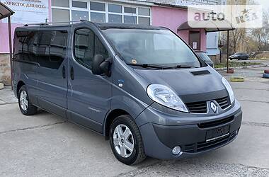 Мінівен Renault Trafic 2014 в 