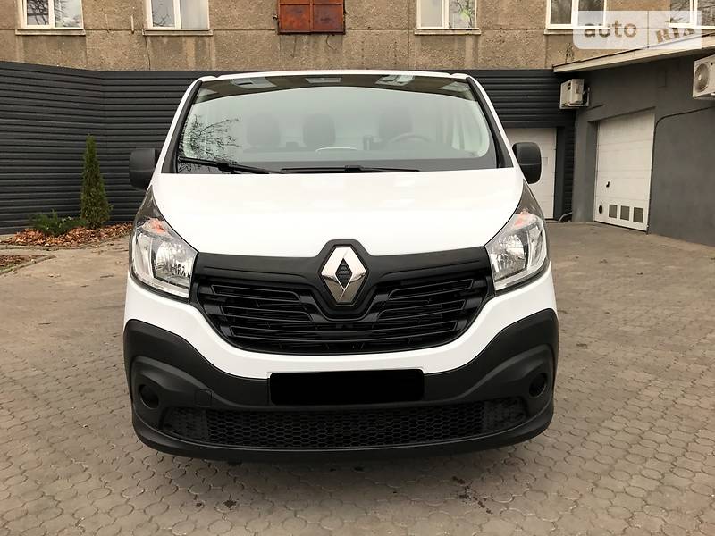 Вантажопасажирський фургон Renault Trafic 2015 в Одесі фото Вантажопасажирський фургон Renault Trafic 2015 в Одесі