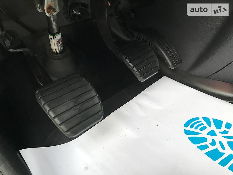 Вантажопасажирський фургон Renault Trafic 2015 в Одесі фото 17 Вантажопасажирський фургон Renault Trafic 2015 в Одесі