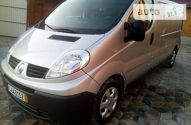 Мінівен Renault Trafic 2013 в 