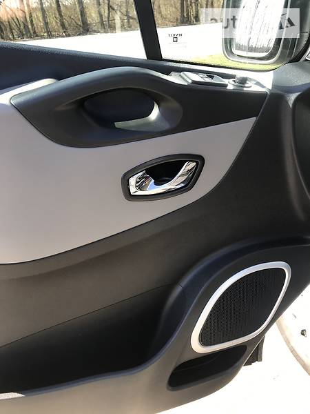 Мінівен Renault Trafic 2015 в Бродах