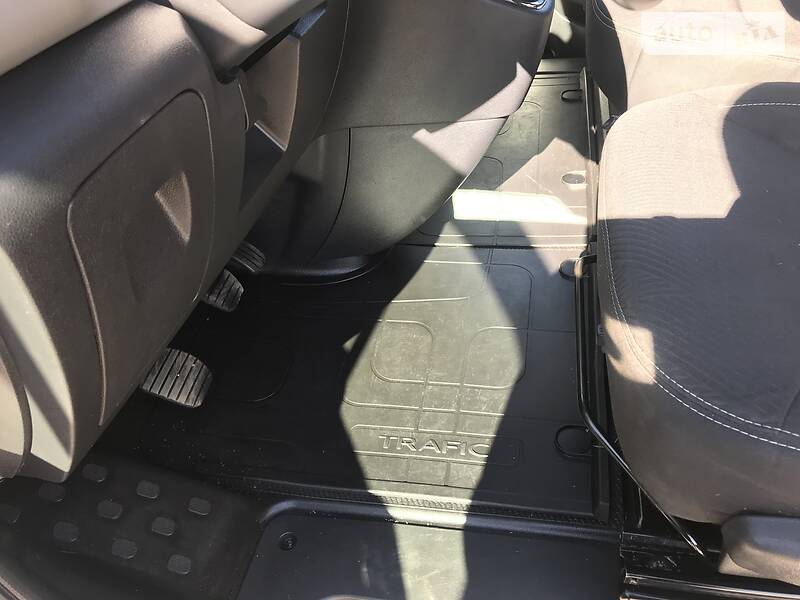 Мінівен Renault Trafic 2015 в Бродах