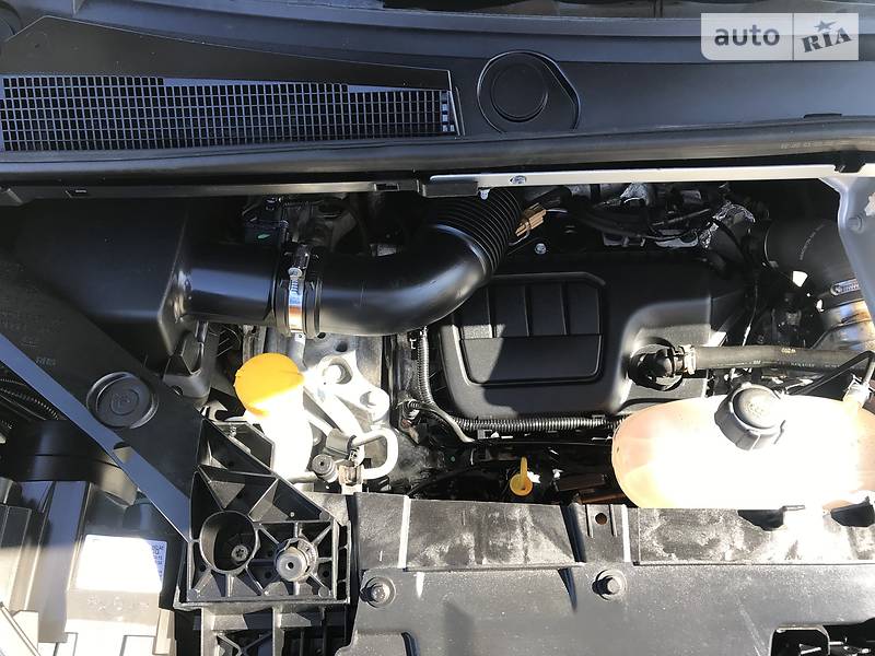 Мінівен Renault Trafic 2015 в Бродах