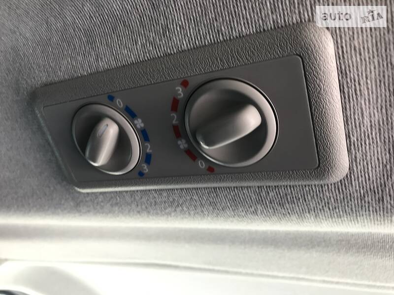 Мінівен Renault Trafic 2015 в Бродах