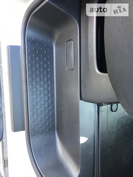 Мінівен Renault Trafic 2015 в Бродах