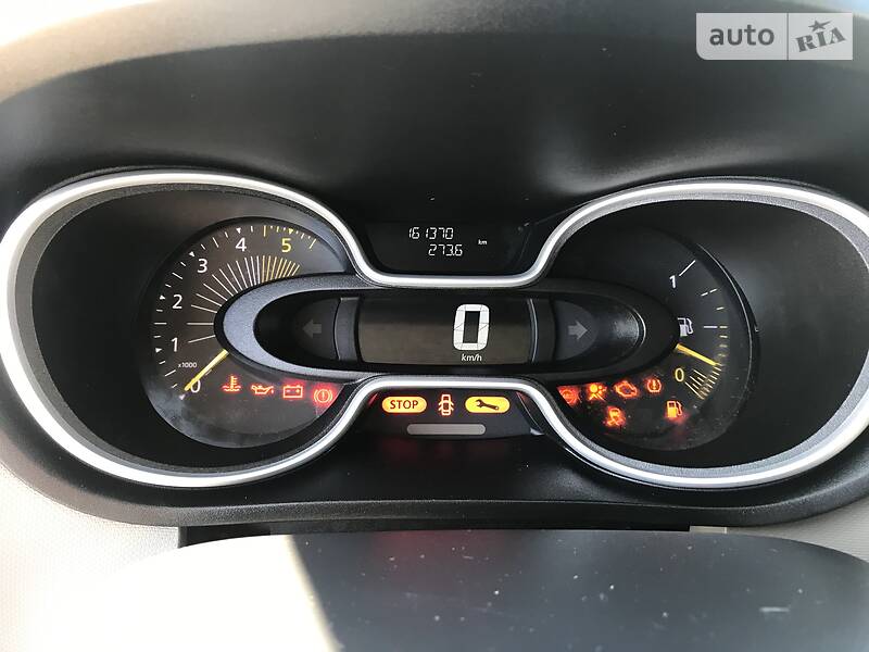 Мінівен Renault Trafic 2015 в Бродах