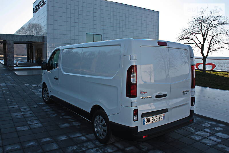 Вантажопасажирський фургон Renault Trafic 2016 в Кременчуці фото 6 Вантажопасажирський фургон Renault Trafic 2016 в Кременчуці