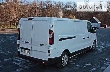 Вантажопасажирський фургон Renault Trafic 2016 в 