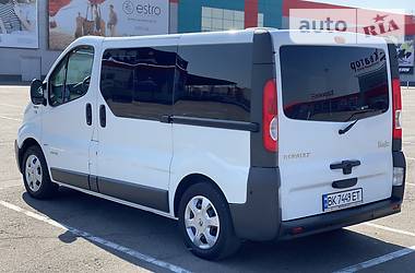 Мінівен Renault Trafic 2013 в 