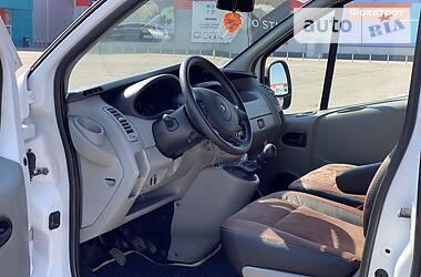 Мінівен Renault Trafic 2013 в 