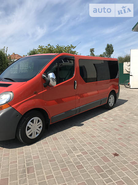 Минивэн Renault Trafic 2004 в Золочеве