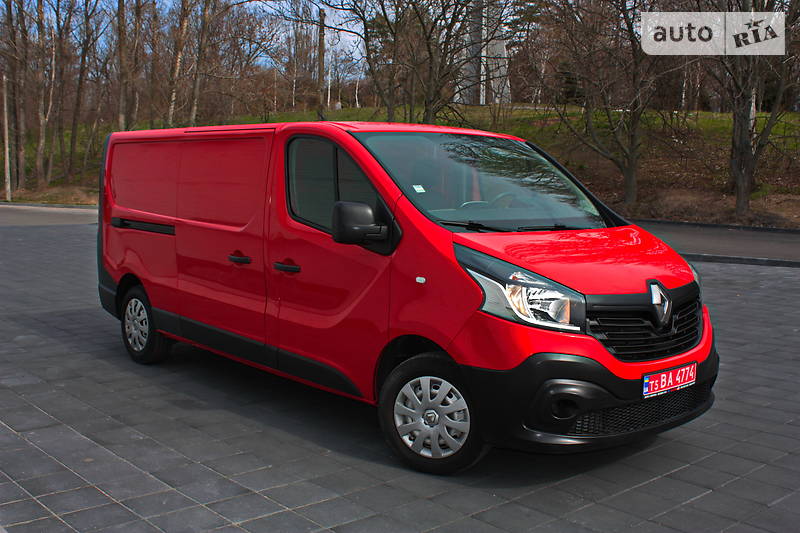 Вантажопасажирський фургон Renault Trafic 2015 в Кременчуці фото Вантажопасажирський фургон Renault Trafic 2015 в Кременчуці