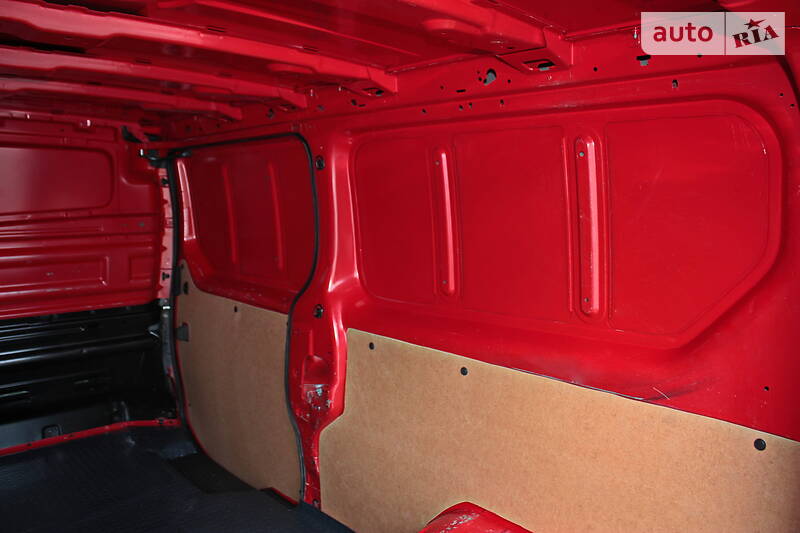 Вантажопасажирський фургон Renault Trafic 2015 в Кременчуці фото 17 Вантажопасажирський фургон Renault Trafic 2015 в Кременчуці