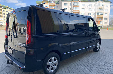 Мінівен Renault Trafic 2012 в 