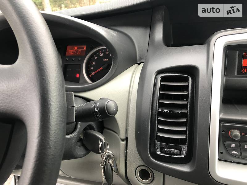 Мінівен Renault Trafic 2010 в Радивиліві