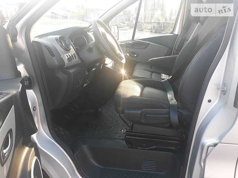 Мінівен Renault Trafic 2016 в Луцьку